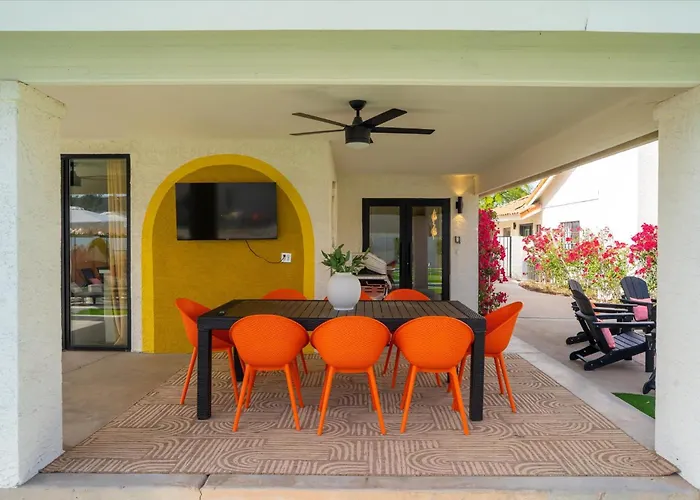 Lazy River Luxe 6 Bedroom Sleeps 16 Pickleball Hot Tub Ferienhaus *