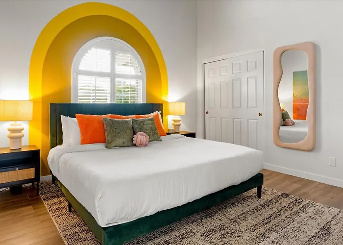 Ferienhaus Lazy River Luxe 6 Bedroom Sleeps 16 Pickleball Hot Tub Glendale