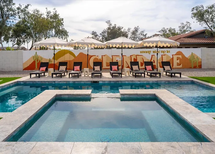 Lazy River Luxe 6 Bedroom Sleeps 16 Pickleball Hot Tub *