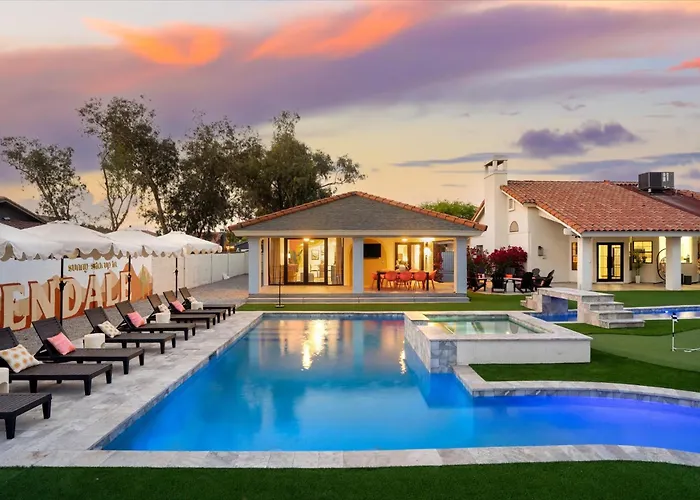 Lazy River Luxe 6 Bedroom Sleeps 16 Pickleball Hot Tub Glendale