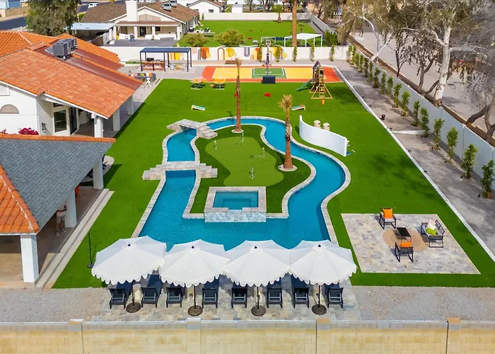 Lazy River Luxe 6 Bedroom Sleeps 16 Pickleball Hot Tub Ferienhaus *