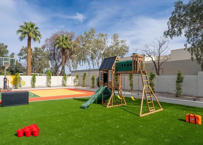 Lazy River Luxe 6 Bedroom Sleeps 16 Pickleball Hot Tub * Glendale